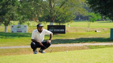 Servo Masters 2024: Jamal Hossain produces a low of 65 to rise to top on Day Two