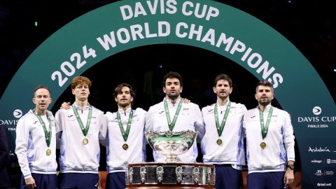 Sinner seals Davis Cup crown for Italy to cap standout season