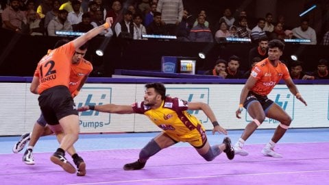 Splendid team performance helps Telugu Titans complete a double over U Mumba in a Season 11 clash in