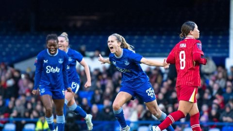 WSL 2024-25: Snoeijs’ lone goal secures win for Everton in final Merseyside derby