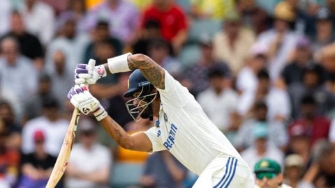 3rd Test: India reach 8/0 in chase of 275 as bad light forces tea break (Ld)