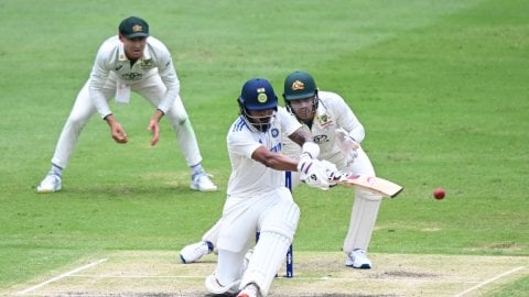 3rd Test: Rahul's half-century leads India to 167/6 at lunch on Day 4 