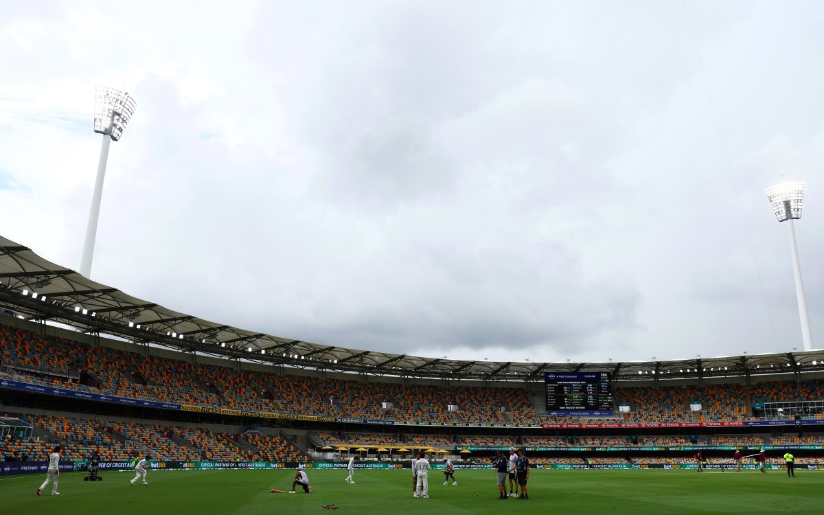 3rd Test Rain Forces Early Lunch After Australia Bowl Out India For