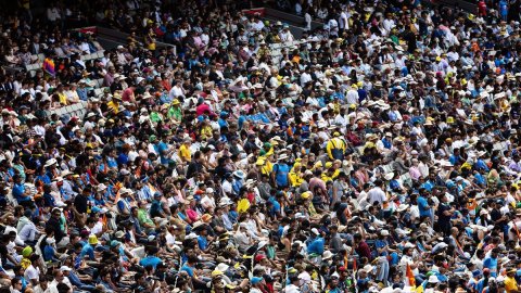 4th Test: India-Australia game sets new record for Test match attendance in Australia (Ld)