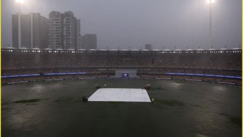 AUS vs IND 3rd Test Weather Report: क्या गाबा टेस्ट में विलेन बनेगी बारिश? जान लीजिए कैसा रहेगा मौसम