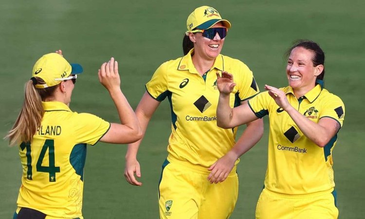 Australia beat India in the first match of the 3-match odi series! AUSW vs INDW, 1st ODI: இந்திய அணியை எளிதில் வீழ்த்தியது ஆஸ்திரேலியா!