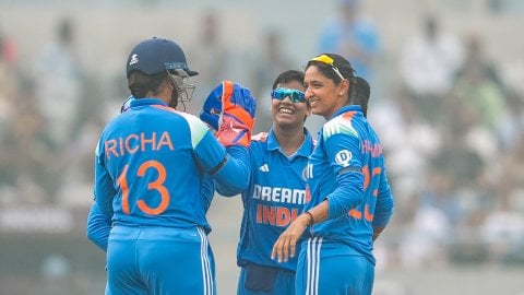 INDW vs WIW, 3rd ODI: தீப்தி, ரேணுகா அபார பந்துவீச்சு; இந்திய அணிக்கு 163 ரன்கள் இலக்கு!