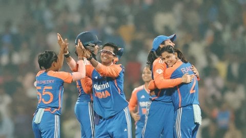 INDW vs WIW, 3rd T20I: விண்டீஸை வீழ்த்தி தொடரை வென்றது இந்திய அணி!