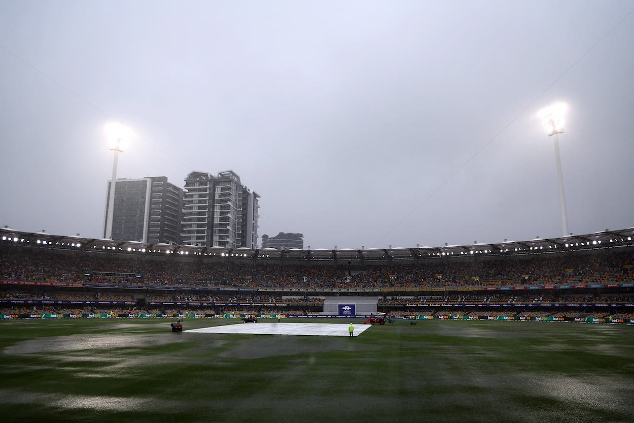 Play Abandoned In Third Test In Brisbane With Australia 280