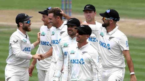 NZ vs ENG, 3rd Test: இங்கிலாந்தை 423 ரன்கள் வித்தியாசத்தில் வீழ்த்தியது நியூசிலாந்து!