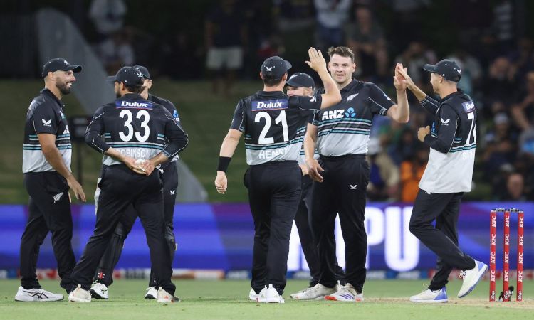 New Zealand Beat Sri Lanka By 8 Runs In First T20I