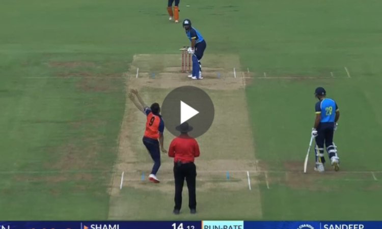 6,6,4: मोहम्मद शमी ने बैट से मचाया हाहाकार, संदीप शर्मा के ओवर में लूटे 19 रन; देखें VIDEO 