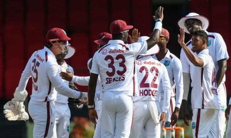 West Indies Duo Fined For Behaviour In Bangladesh Loss நடத்தை விதிகளை மீறியதாக வெஸ்ட் இண்டீஸ் வீரர்களுக்கு அபராதம் விதித்தது ஐசிசி!