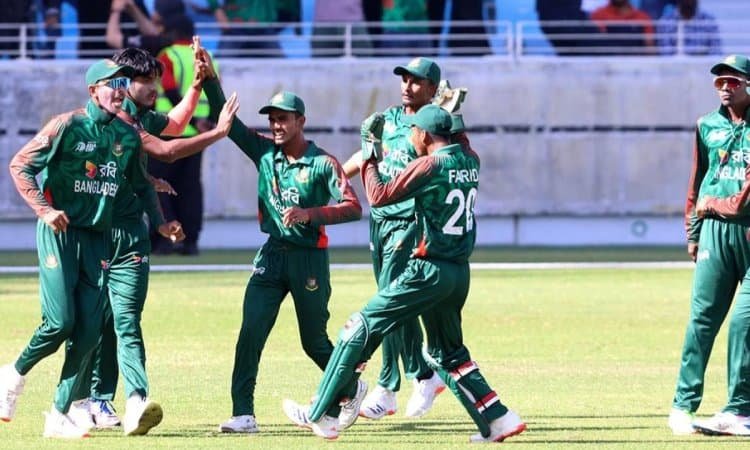Bangladesh Beat India By 59 Runs To Lift Second Consecutive U19 Asia Cup Title யு19 ஆசிய கோப்பை 2024: இந்தியாவை வீழ்த்தி சாம்பியன் பட்டத்தை வென்றது வங்கதேசம்!