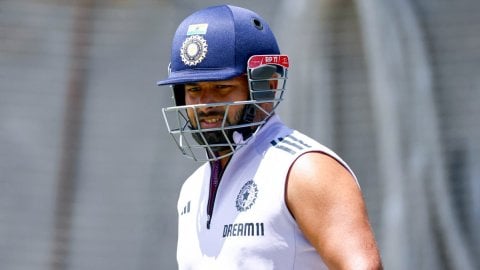 BGT: 'Respect the first half an hour...', Gavaskar's piece of advice for Pant