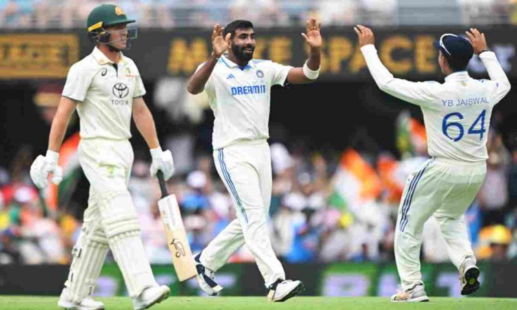 Australia 104-3 at lunch on day 2 of third test vs india