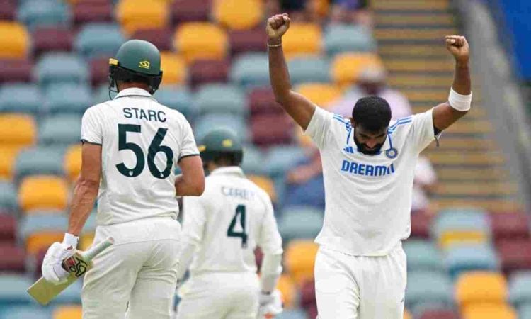 Australia all out for 445 runs in first innings for third test vs india