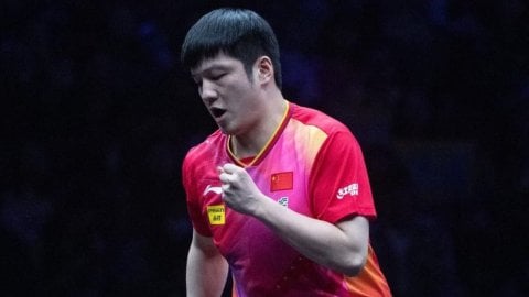 Chinese table tennis stars Fan and Chen quit world rankings