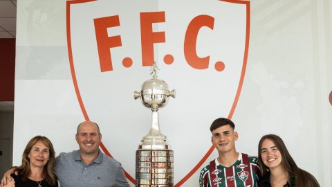 Football: Uruguayan teenager Lavega secures move to Brazil's Fluminense