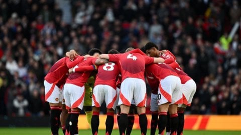 Man Utd scrapped pro-LGBTQ+ jackets vs Everton over Mazraoui's religious beliefs: Report