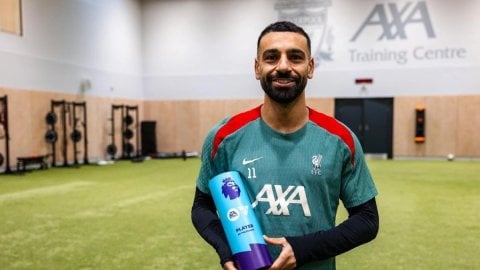 Mo Salah named PL Player of the Month for November