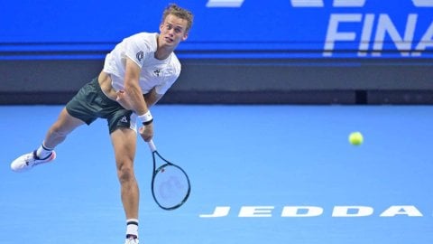 Next Gen ATP Finals: Van Asche, Michelsen make winning start on opening day