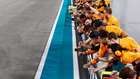 Norris wins in Abu Dhabi as McLaren seal constructors’ title; Hamilton snatches 4th in farewell race