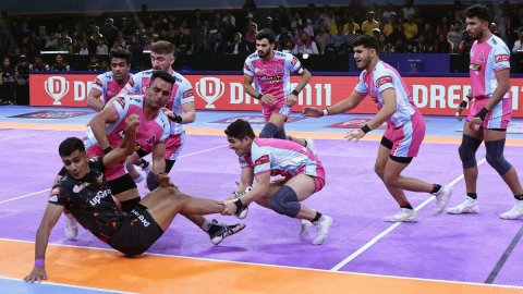 PKL: Defenders take centre stage as Jaipur Pink Panthers, U Mumba play out second tie of the day