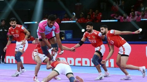 PKL Season 11: Deshwal leads from front as Jaipur Pink Panthers beat Gujarat Giants 42-29