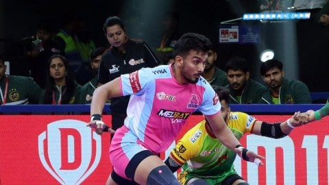 PKL Season 11: Devank Dalal leads Patna Pirates to 38-28 win over Jaipur Pink Panthers