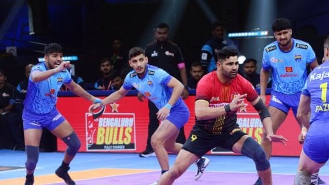 PKL Season 11: Fazel, Nitesh neutralise Bengaluru Bulls in 15-point win for Bengal Warriorz