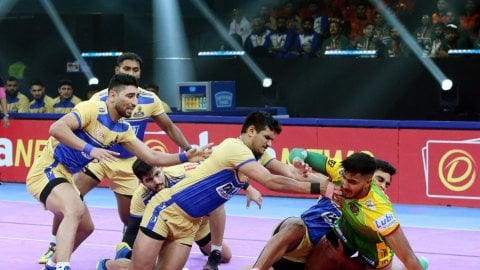 PKL Season 11: Spirited Tamil Thalaivas register crucial 48-32 win over Pirates