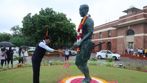 Sports Minister Mandaviya pays tribute to 'hockey wizard' Major Dhyan Chand on his death anniversary