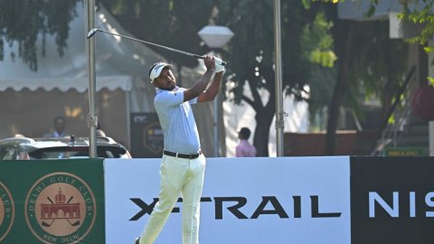 Vishwa Samudra Open: Jamal Hossain takes clubhouse lead in fog-hit first-round