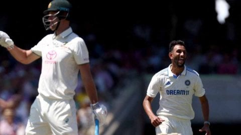 Australia All Out For 181 To Leave Final India Test Finely Poised