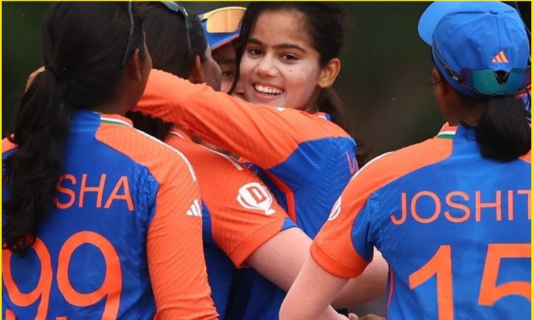 U19 Women's T20 WC 2025: वैष्णवी शर्मा ने हैट्रिक लेकर रचा इतिहास, टीम इंडिया मलेशिया को 2.5 ओवर में