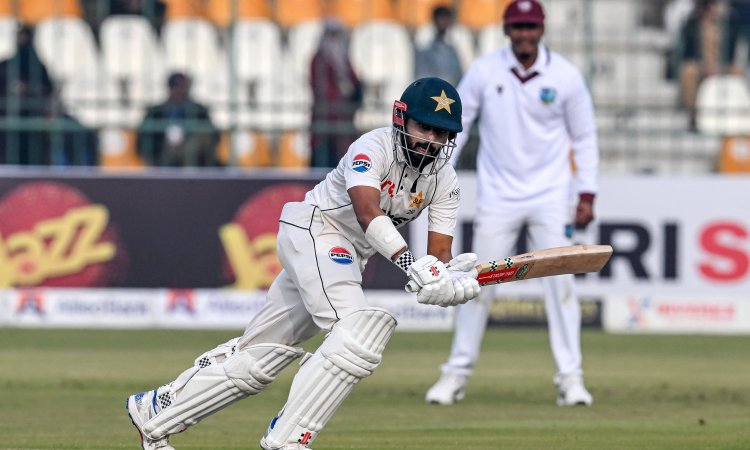 PAK vs WI, 1st Test: சகீல், ரிஸ்வான் அரைசதம்; சரிவிலிருந்து மீண்ட பாகிஸ்தான்!