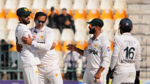 PAK vs WI, 2nd Test: ஹாட்ரிக் விக்கெட்டுகளை வீழ்த்திய நொமன் அலி; 163 ரன்களில் விண்டீஸ் ஆல் அவுட்!