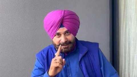 'A fallen lighthouse is more dangerous than a reef': Sidhu on Rohit's exclusion