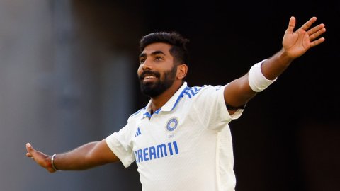 Clarke hails Bumrah as 'best fast bowler ever' across all three formats