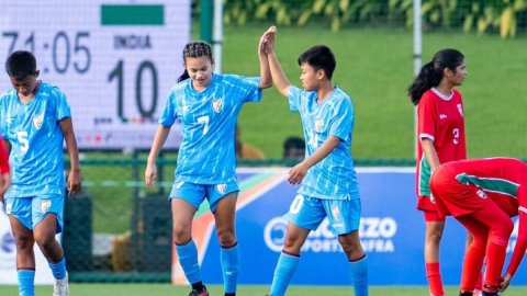 Debutant Lhingdeikim stars with four goals as India women maul Maldives again