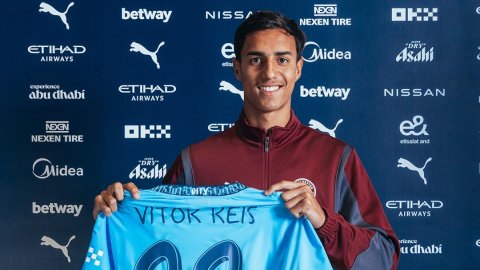 Man City sign Vitor Reis from Palmeiras on four-and-a-half-year deal