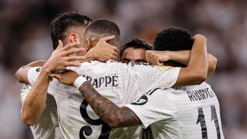 Real Madrid beat Mallorca to set up 'Clasico' Supercup final  