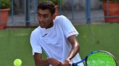 Top seed Senthil makes winning start in ITF World Tennis Tour J300