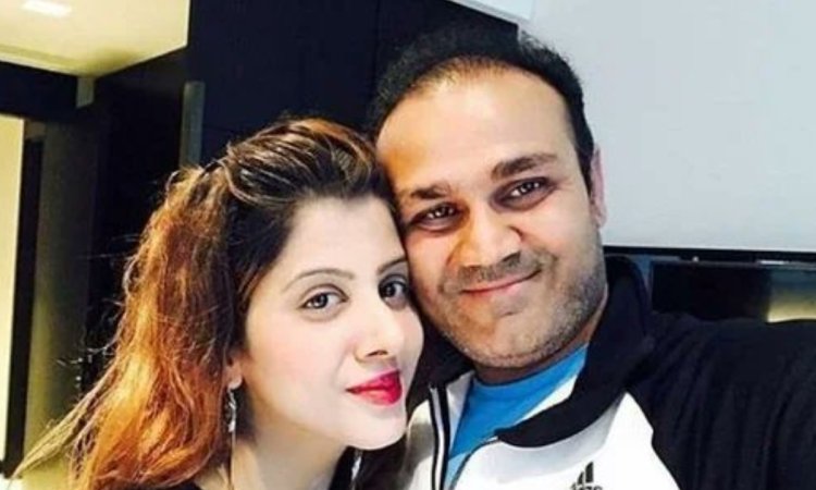 सहवाग और पत्नी आरती के बीच 21 साल बाद तलाक की खबरें, सोशल मीडिया पर किया एक दूसरे को अनफॉलो