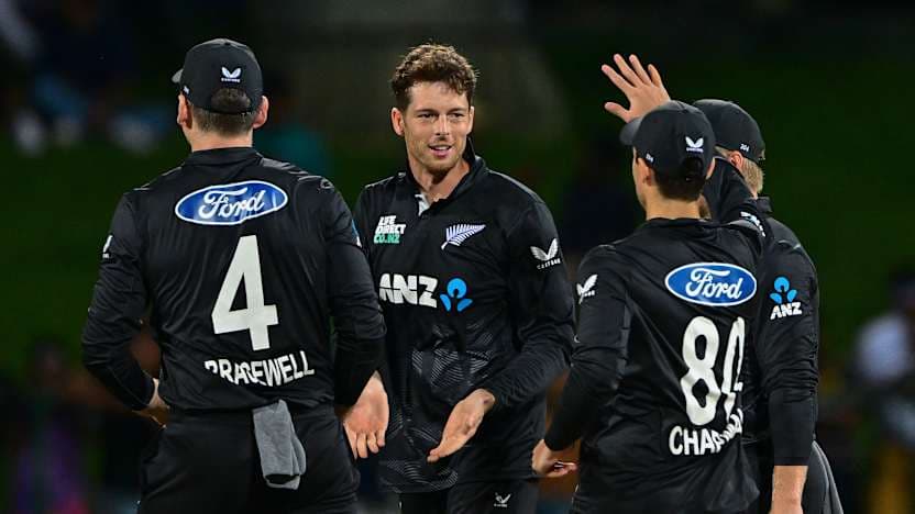 Glad we could get more in the death overs, Says Mitchell Santner! டெத் ஓவர்களில் அதிக ரன்களை பெற முடிந்ததில் மகிழ்ச்சி - மிட்செல் சான்ட்னர்!