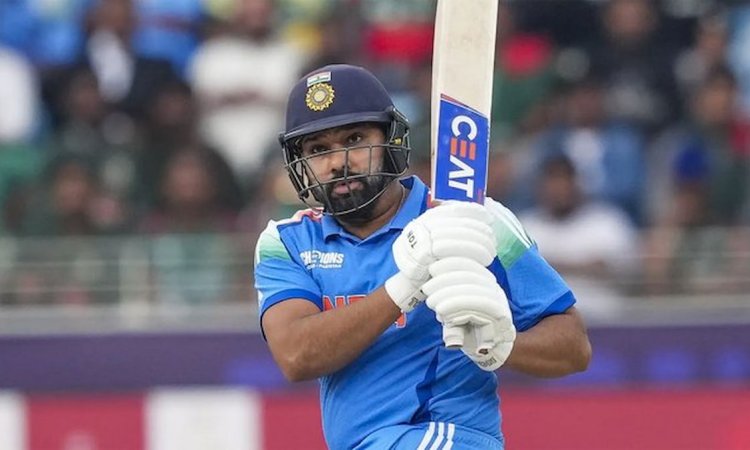 रोहित शर्मा ने रचा इतिहास, वनडे में सबसे तेज़ 11,000 रन बनाने वालों में बने दूसरे बल्लेबाज़