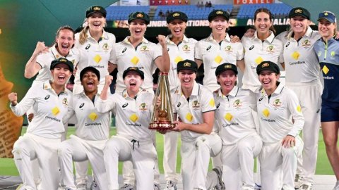 Alana King and Ashleigh Gardner help Australia thrash England; sweep Women’s Ashes series 16-0. 