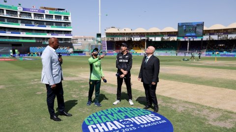 Champions Trophy: Pakistan elect to bowl first vs NZ in opener