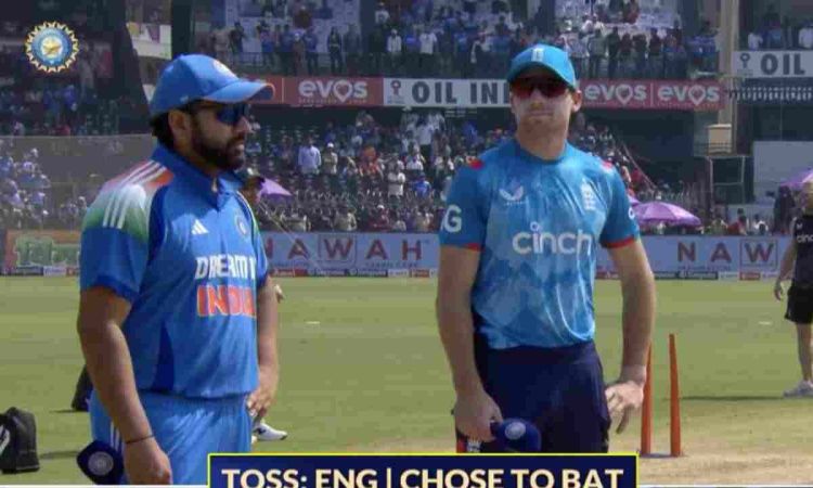 England opt to bat first against India in second ODI Varun Chakravarthy Make Debut 